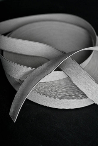 Merchant and Mills: Howell Grey Marl 38mm Gurtband
