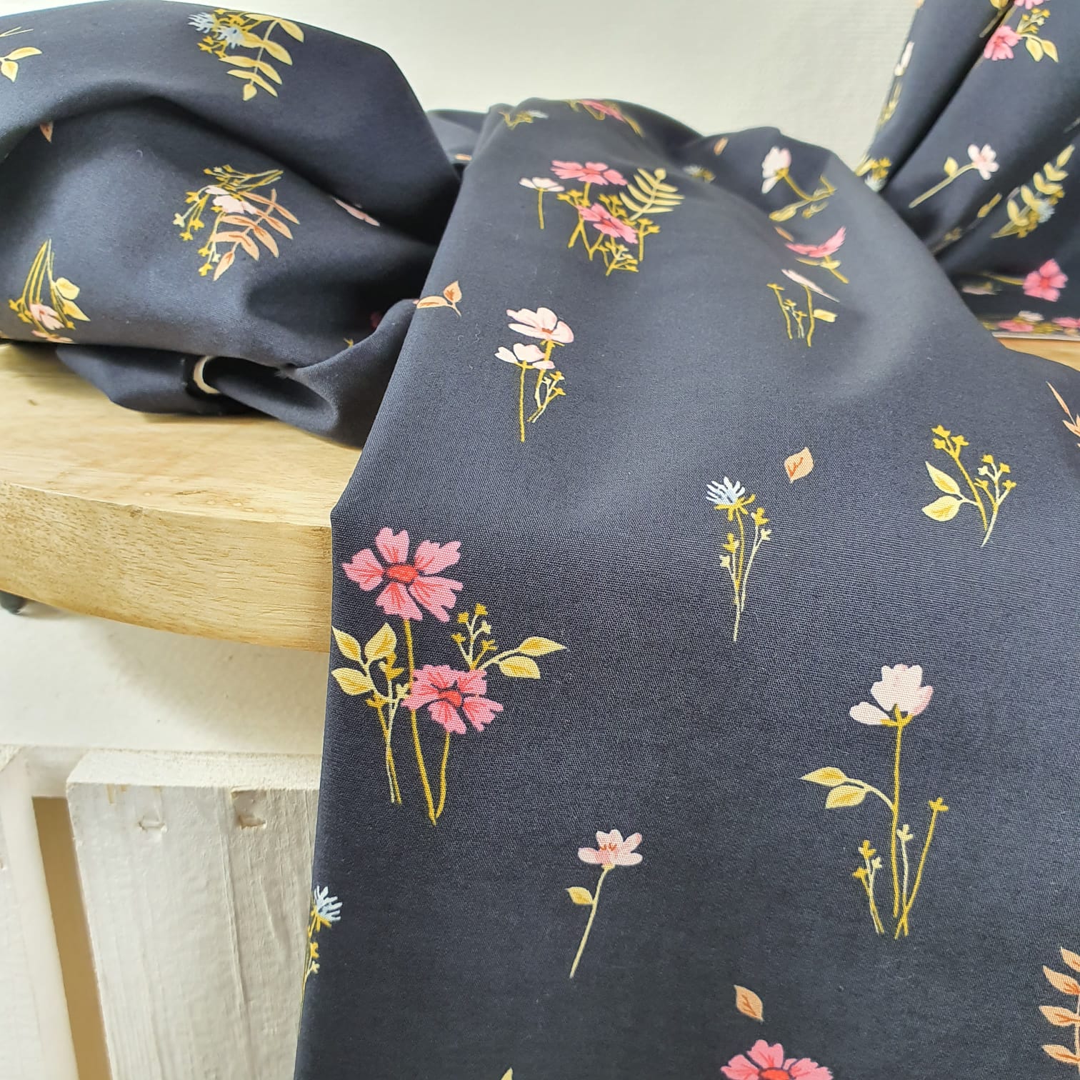 Art Gallery Fabrics Premium Baumwollstoff Baumwollstoffe Stoffe AZ