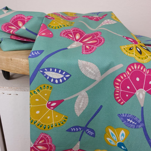 Art Gallery Fabrics Premium Baumwollstoff Craftbound Mint Grün Große Blumen