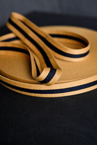 Merchant and Mills: Claremont Yellow Black 40 mm Gurtband